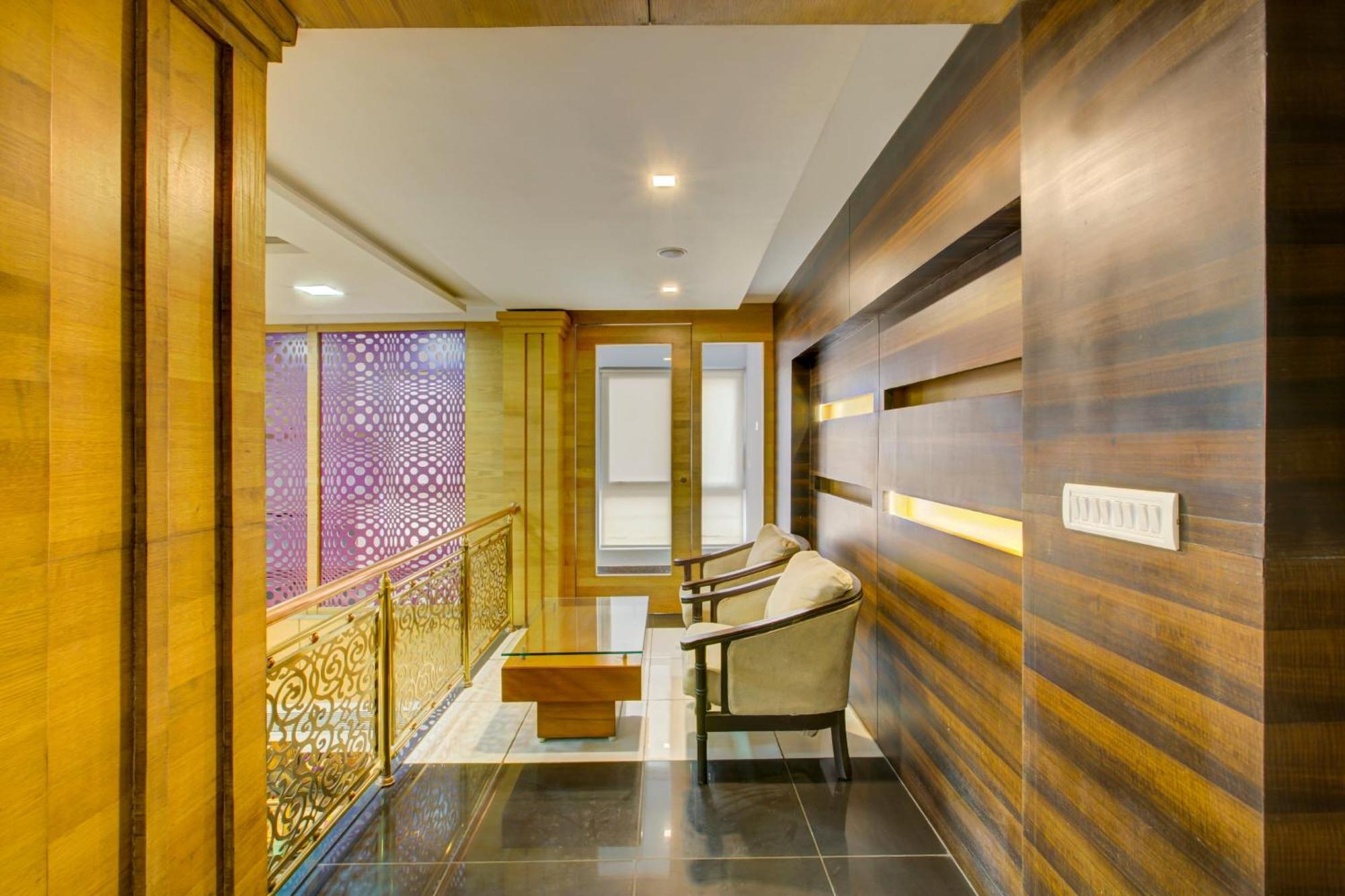 Super Townhouse Oak Jvh Hotel Bangalore Eksteriør bilde