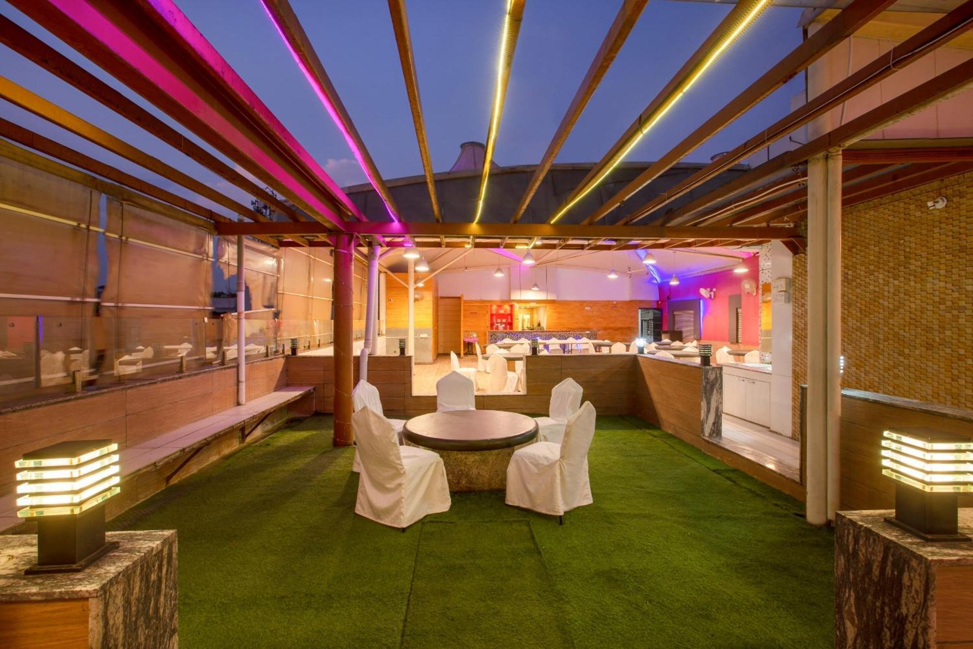 Super Townhouse Oak Jvh Hotel Bangalore Eksteriør bilde